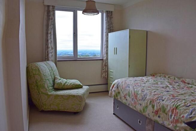 31 High House Drive, bed 4.jpg
