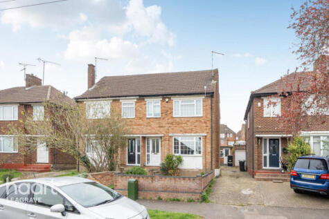 Pennine Avenue, Luton