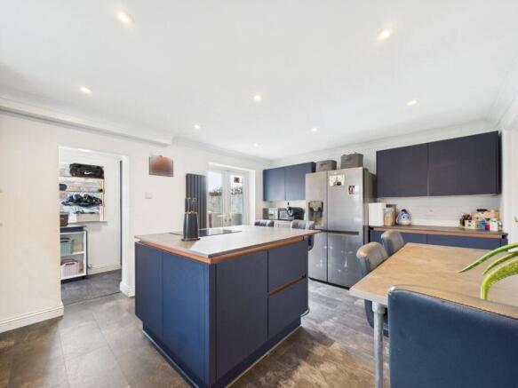 Kitchen/Dining Area