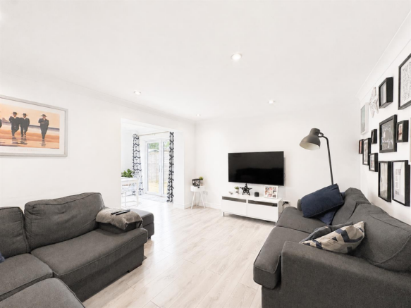 LIVINGROOM..png