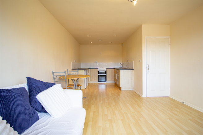 Lounge / Kitchen
