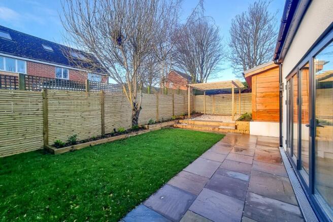 4 bed Semi-Detached for sale Image 7