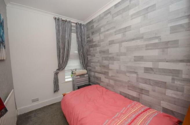 Bedroom 4.jpg