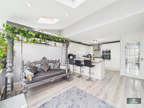 Kitchen/Dining Room