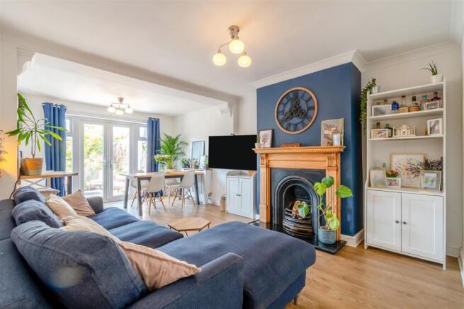 8689514-interior09.jpg