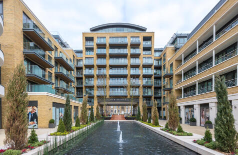 Kew Bridge Road, Brentford, TW8