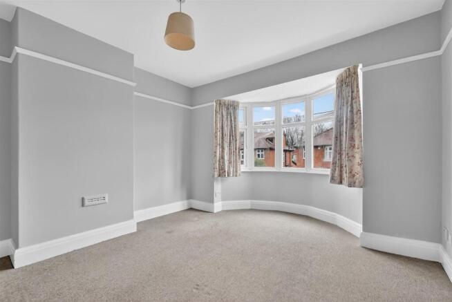 3 bed Semi-Detached for sale Image 12