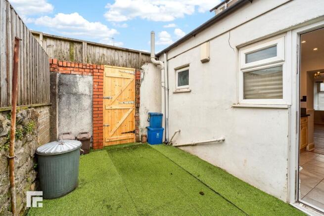 Gwendoline Street, Splott, Cardiff photo 4