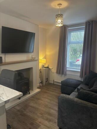 Open plan kitchen/dining/family room