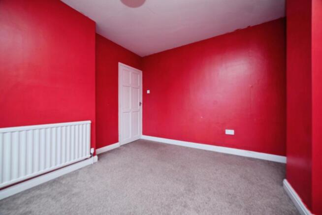 3 bed Semi-Detached for sale Image 6