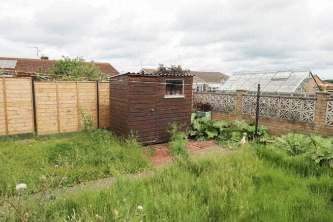 2 bed Detached Bungalow for sale Image 12