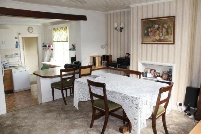 Kitchen/Dining Room