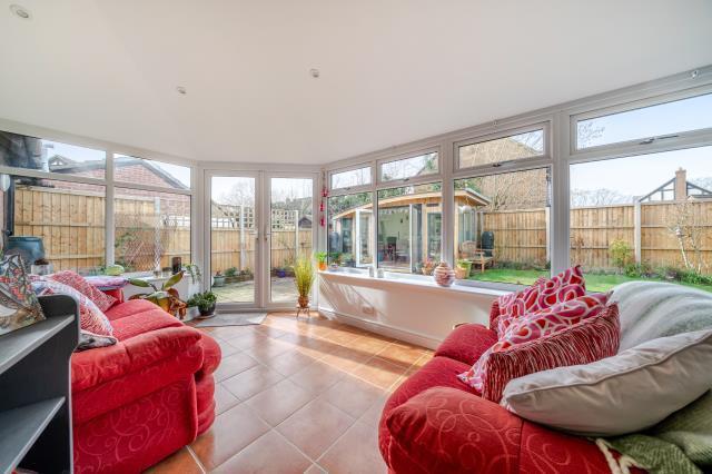 Hurford Drive, Thatcham photo 4