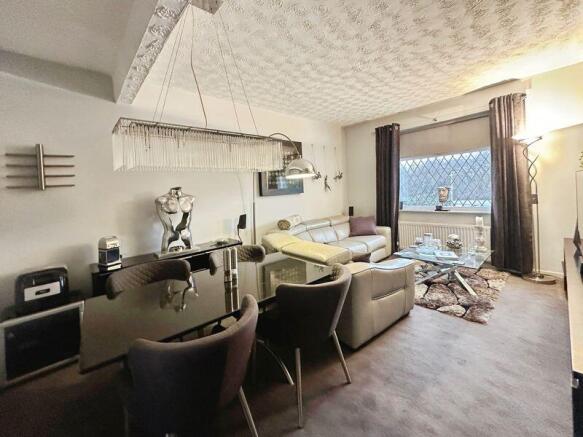 Living Room/ Diner