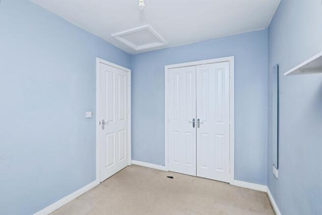 4 bed Town House for sale Image 9