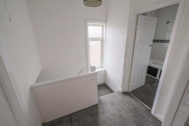 3 bed Semi-Detached for sale Image 9