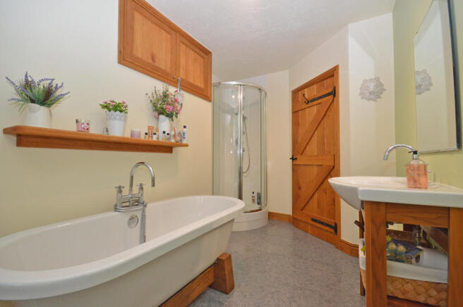 Photo 11