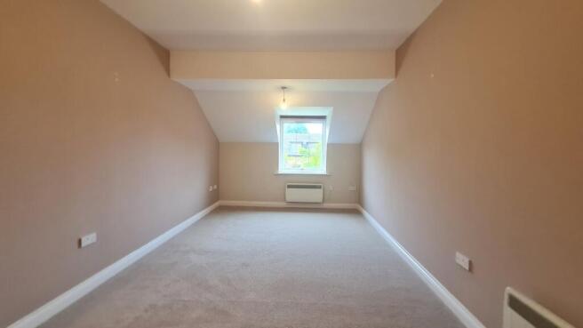 2 bed Flat to rent Image 6
