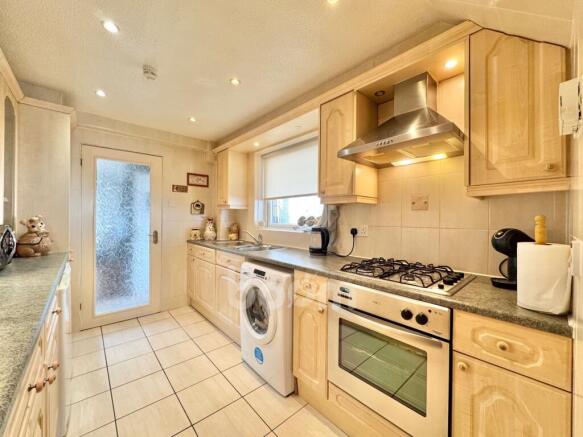 Herriot Avenue, Kilbirnie kitchen