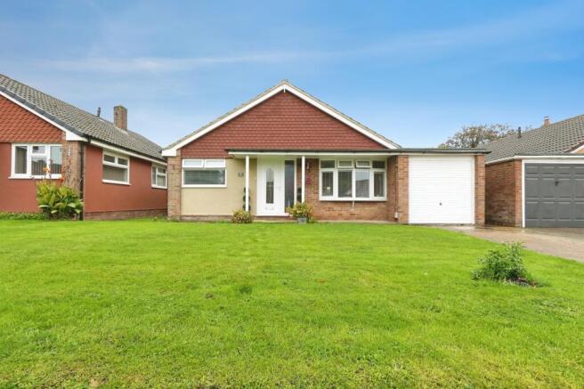 4-bed bungalow on Beauxfield, Whitfield, Dover, Kent, CT16, £425,000