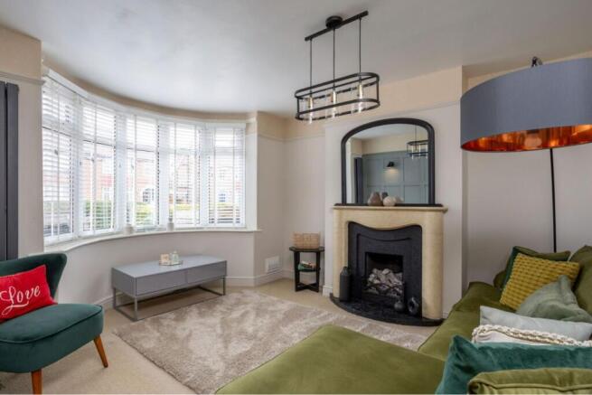 4 bed Semi-Detached for sale Image 6