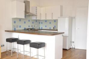 Flat 6, 79 Hastings Court, Norman Road, Colliers Wood, London SW19 1BT