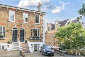 17, Old Hill, Chislehurst BR7 5LZ