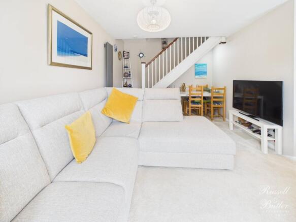 CAM01995G0-PR0414-STILL012