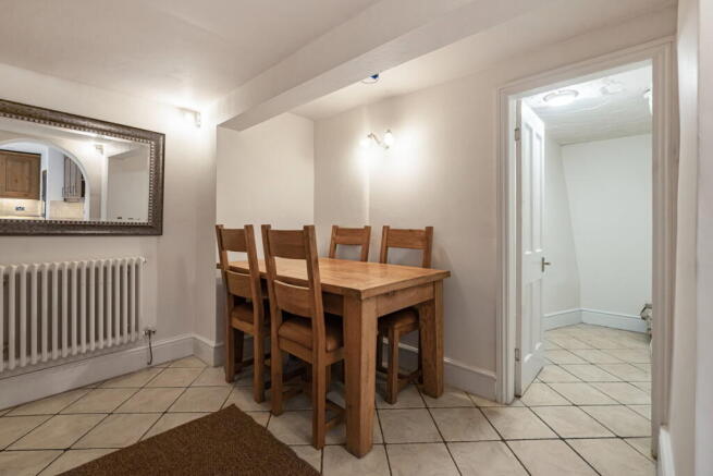 4 bed Terraced for sale Image 7
