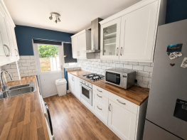4, Broadacre, Staines-upon-thames TW18 2DH