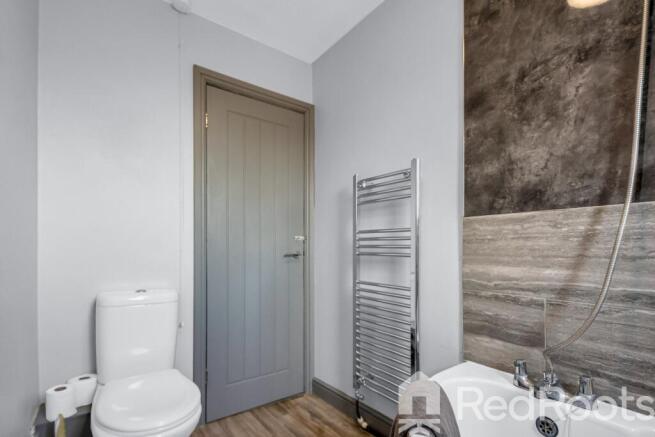 4 bed Terraced to rent Image 11