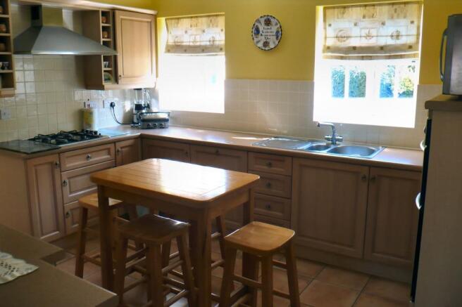 fitted kitchen