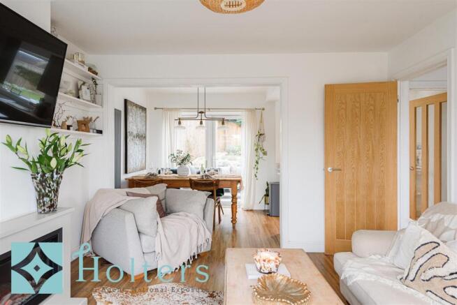 Living Room 4.jpg