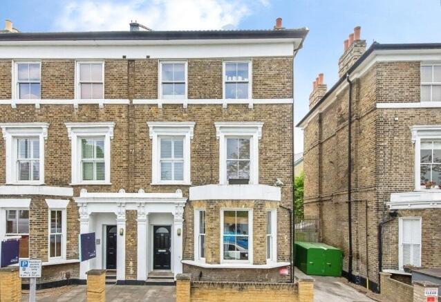 1-bed flat on Albion Way, Lewisham, London, SE13, £300,000