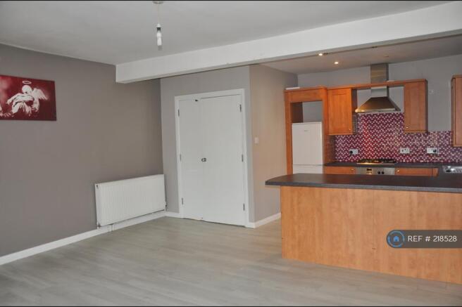 Lounge/Kitchen