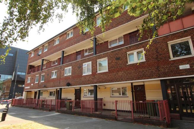 Grove Crescent Road, E15