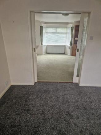 3 bed Semi-Detached to rent Image 8