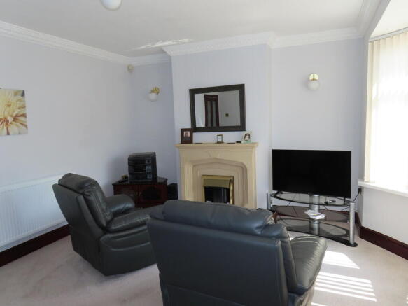 3 bed Semi-Detached for sale Image 5