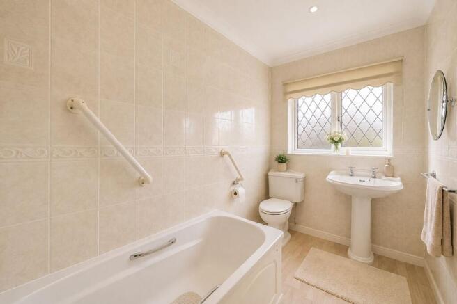 3 bed Detached Bungalow for sale Image 11