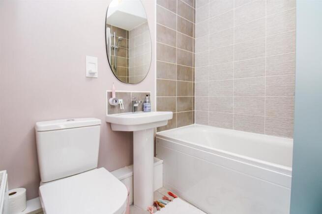 2 bed Town House for sale Image 9