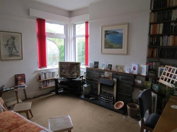 Lounge: