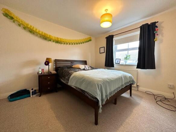 3 bed End of Terrace to rent Image 5