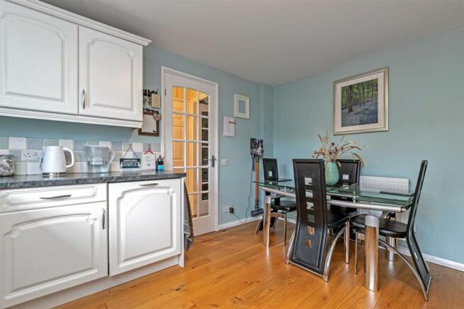 2SmallwoodClose-13.jpg