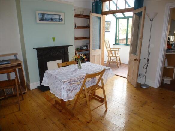 Photo 3