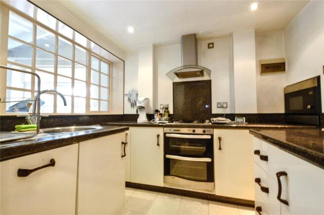 3 bed Semi-Detached for sale Image 5