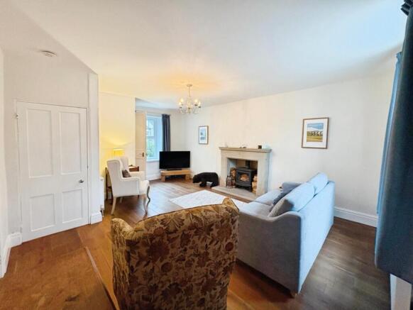 3 bed Semi-Detached for sale Image 9