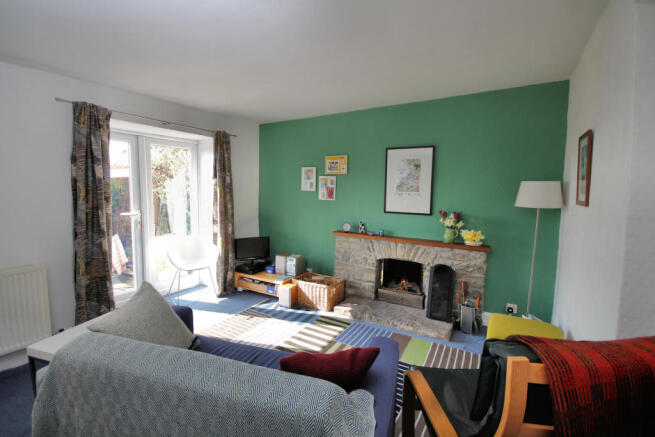 Urrview, 13 Victoria Street, Kirkpatrick Durham - 