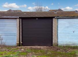 2, Gideons Way, Stanford-le-hope SS17 8EE