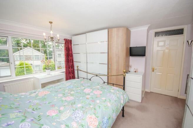 Bedroom one pic 2.jpg