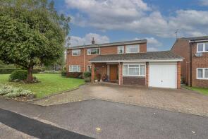 106, Tuffnells Way, Harpenden AL5 3HW